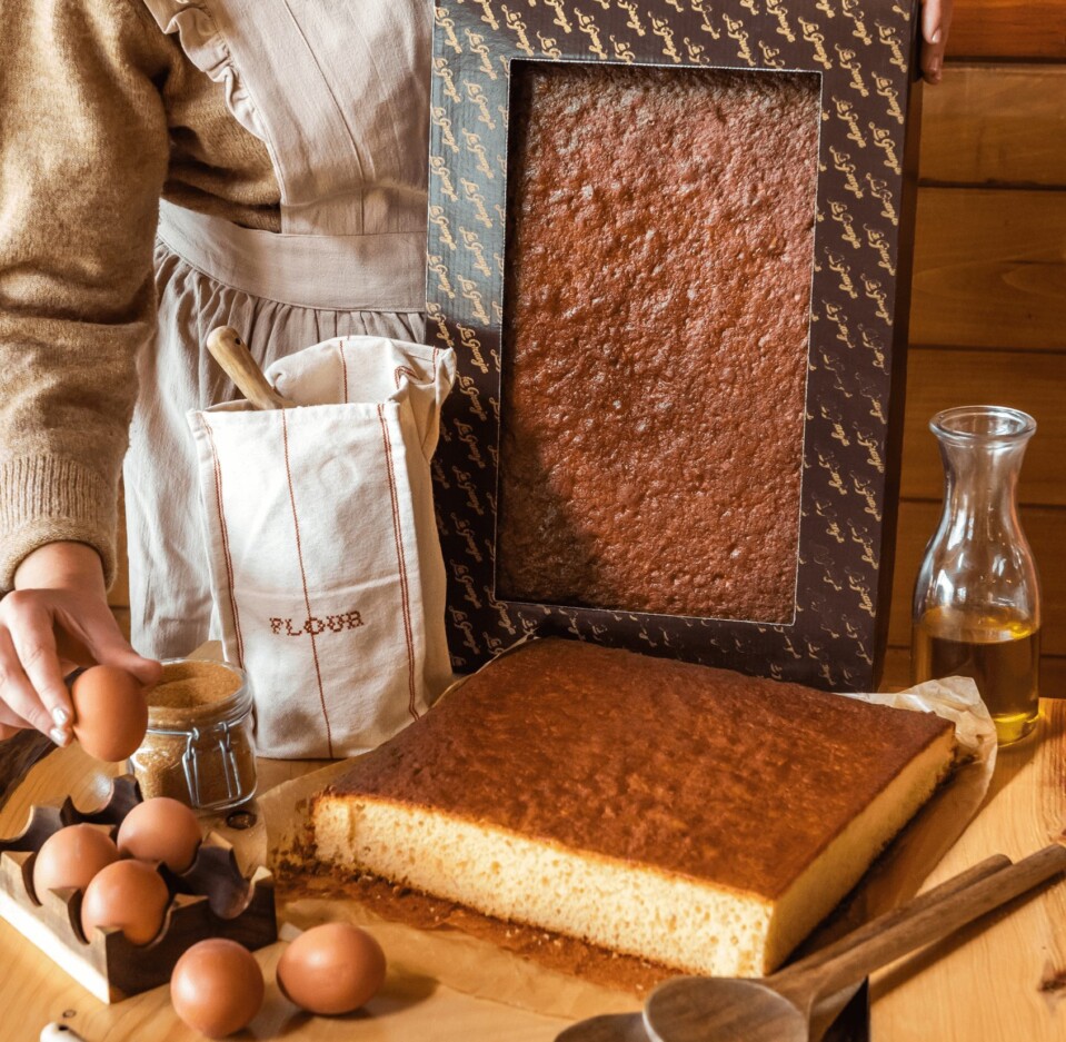 Plaque traditionnelle de gâteau éponge 1,8 kg Plaque traditionnelle de gâteau éponge 1,8 kg
