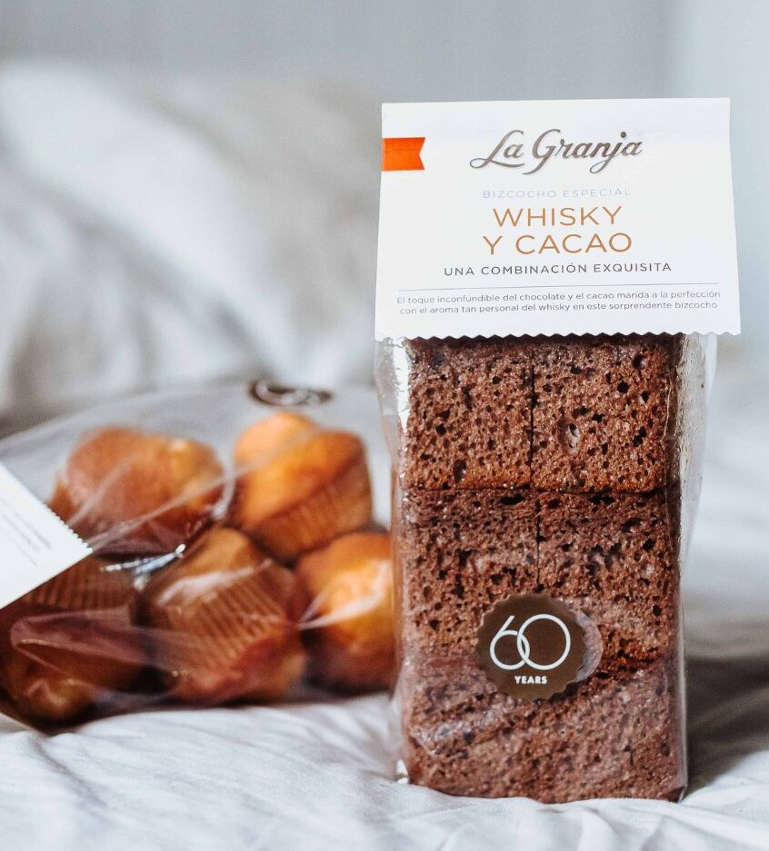 Special Whisky and cocoa sponge cake Special Whisky and cocoa sponge cake