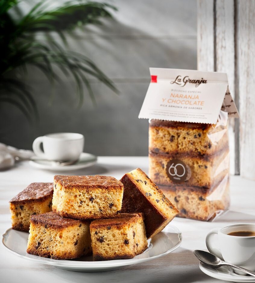 Gâteau spécial à l’orange et aux pépites de chocolat Gâteau spécial à l’orange et aux pépites de chocolat