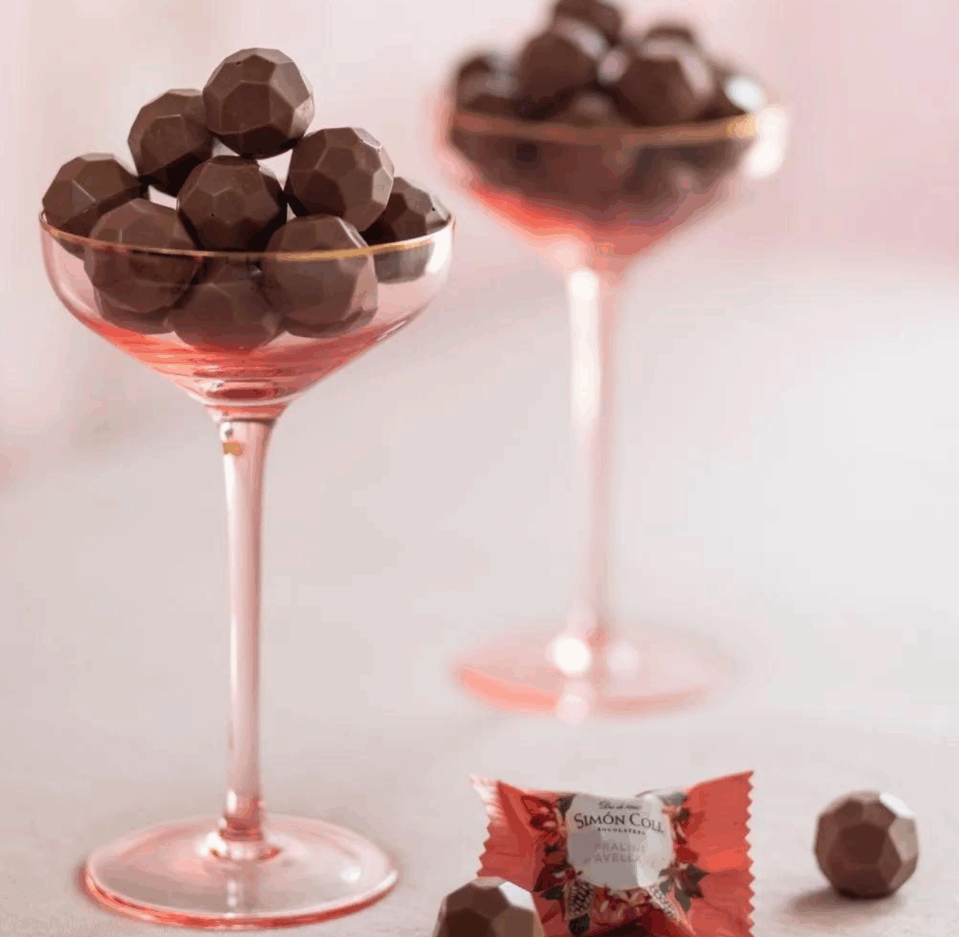 Bombons de Xocolata amb Llet i Praliné d'Avellanes Bombons de Xocolata amb Llet i Praliné d'Avellanes