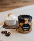 Honey with walnuts